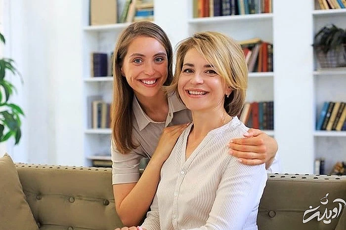 وابسته به شادی افراد